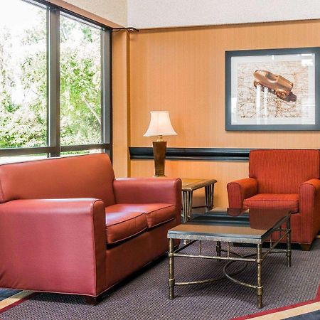 Quality Inn Auburn Hills - Detroit North Ngoại thất bức ảnh
