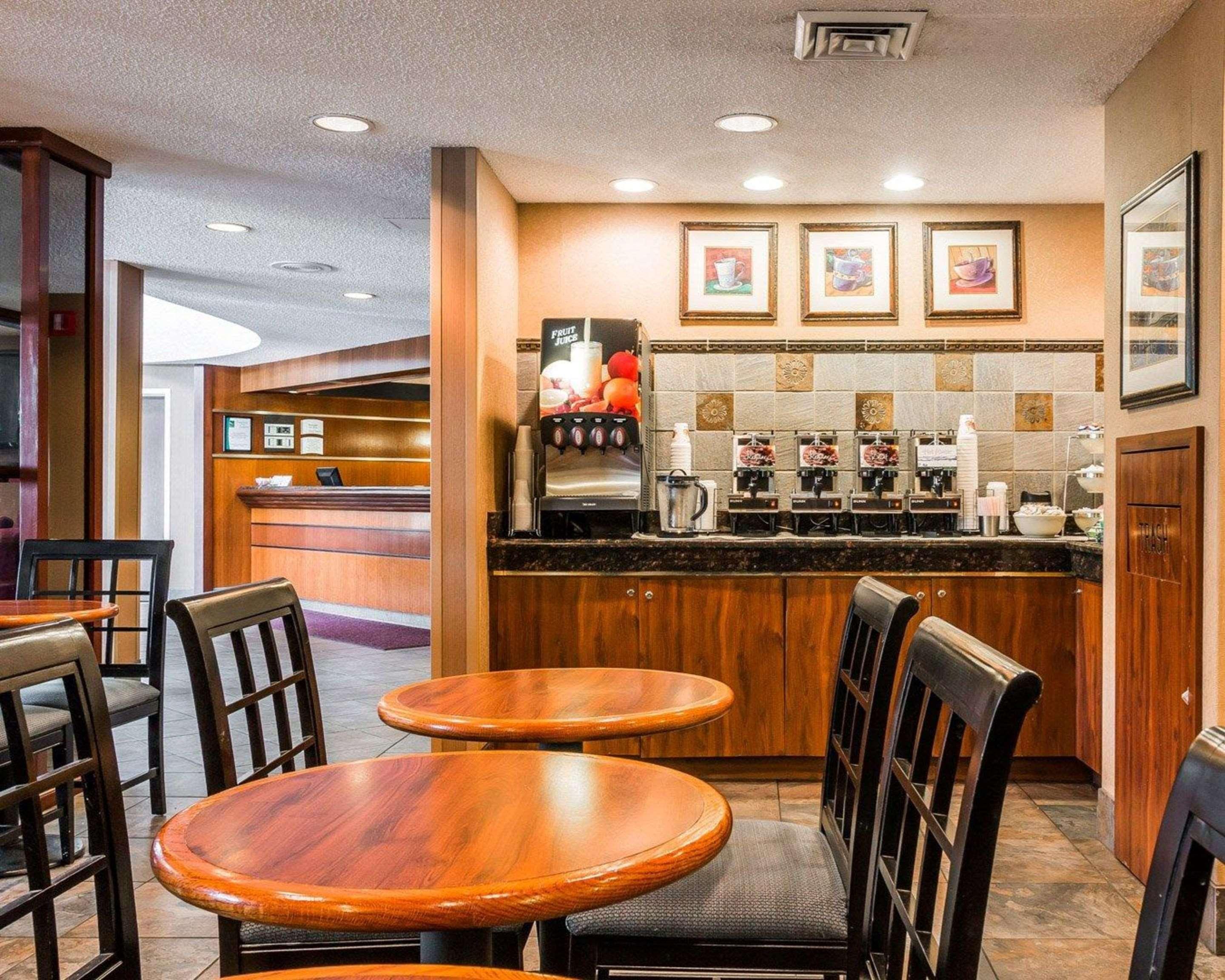 Quality Inn Auburn Hills - Detroit North Ngoại thất bức ảnh