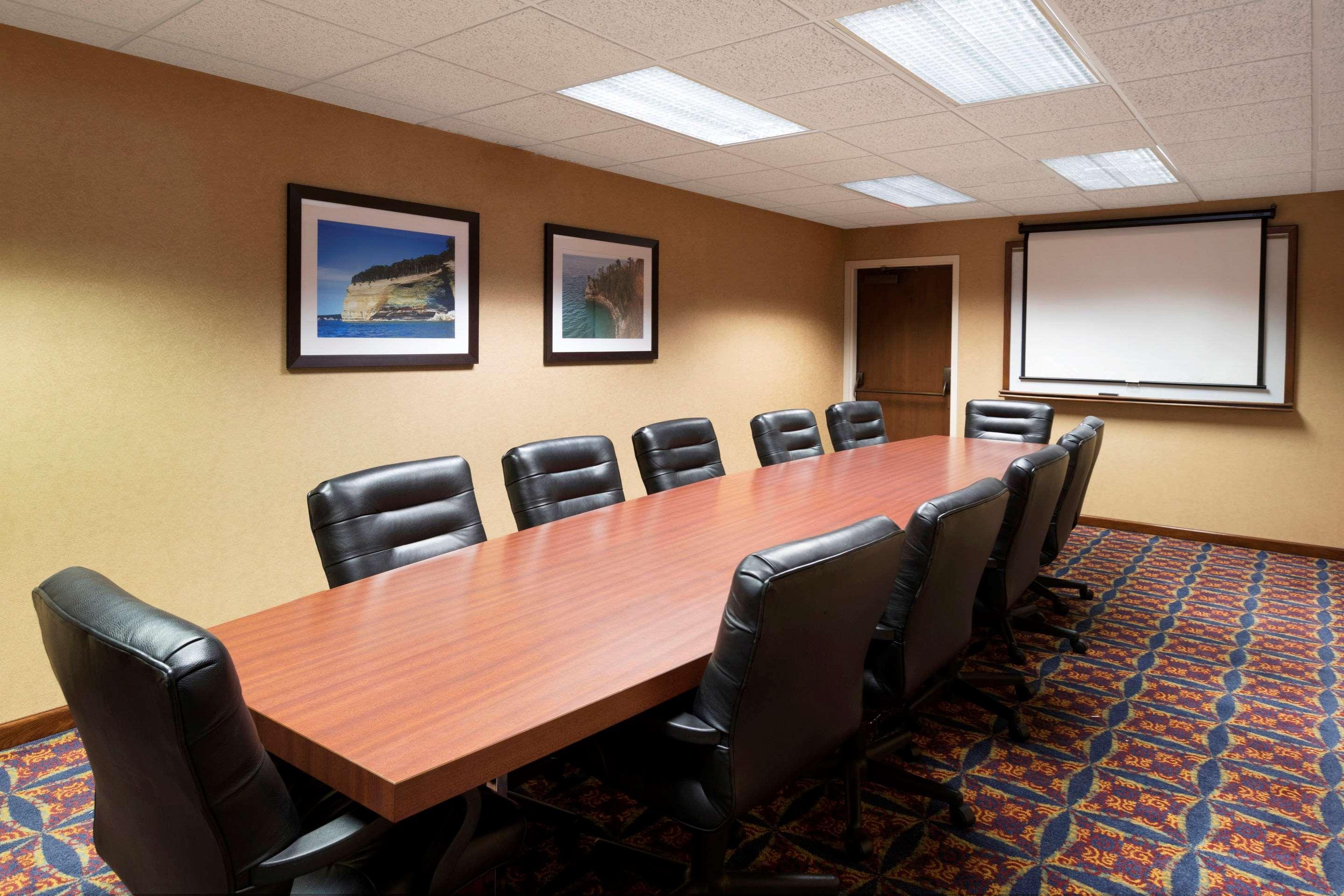 Quality Inn Auburn Hills - Detroit North Ngoại thất bức ảnh