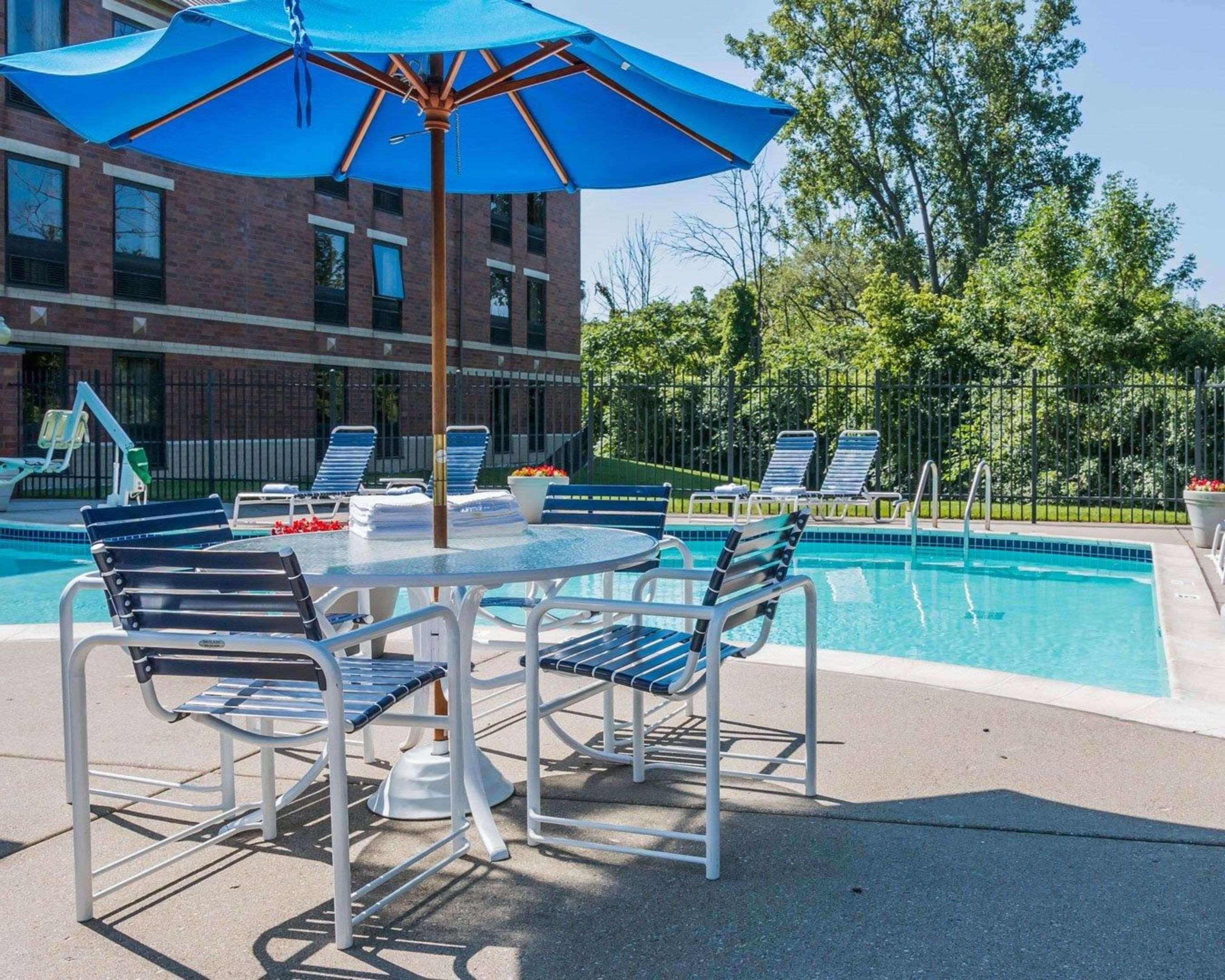 Quality Inn Auburn Hills - Detroit North Ngoại thất bức ảnh