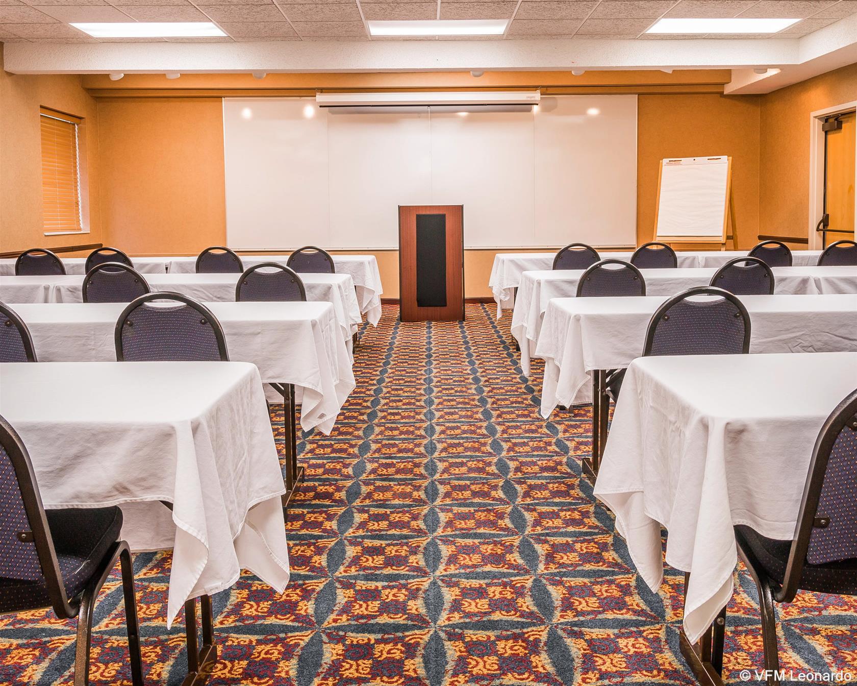 Quality Inn Auburn Hills - Detroit North Ngoại thất bức ảnh